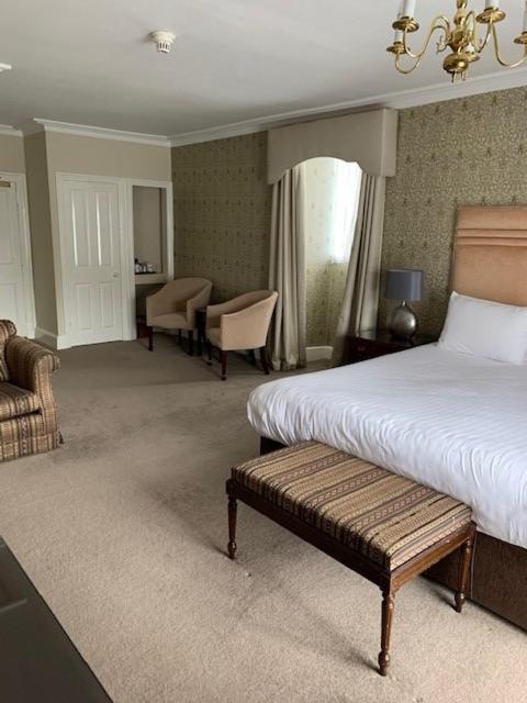 Orton Hall Hotel & Spa ピーターバラ エクステリア 写真