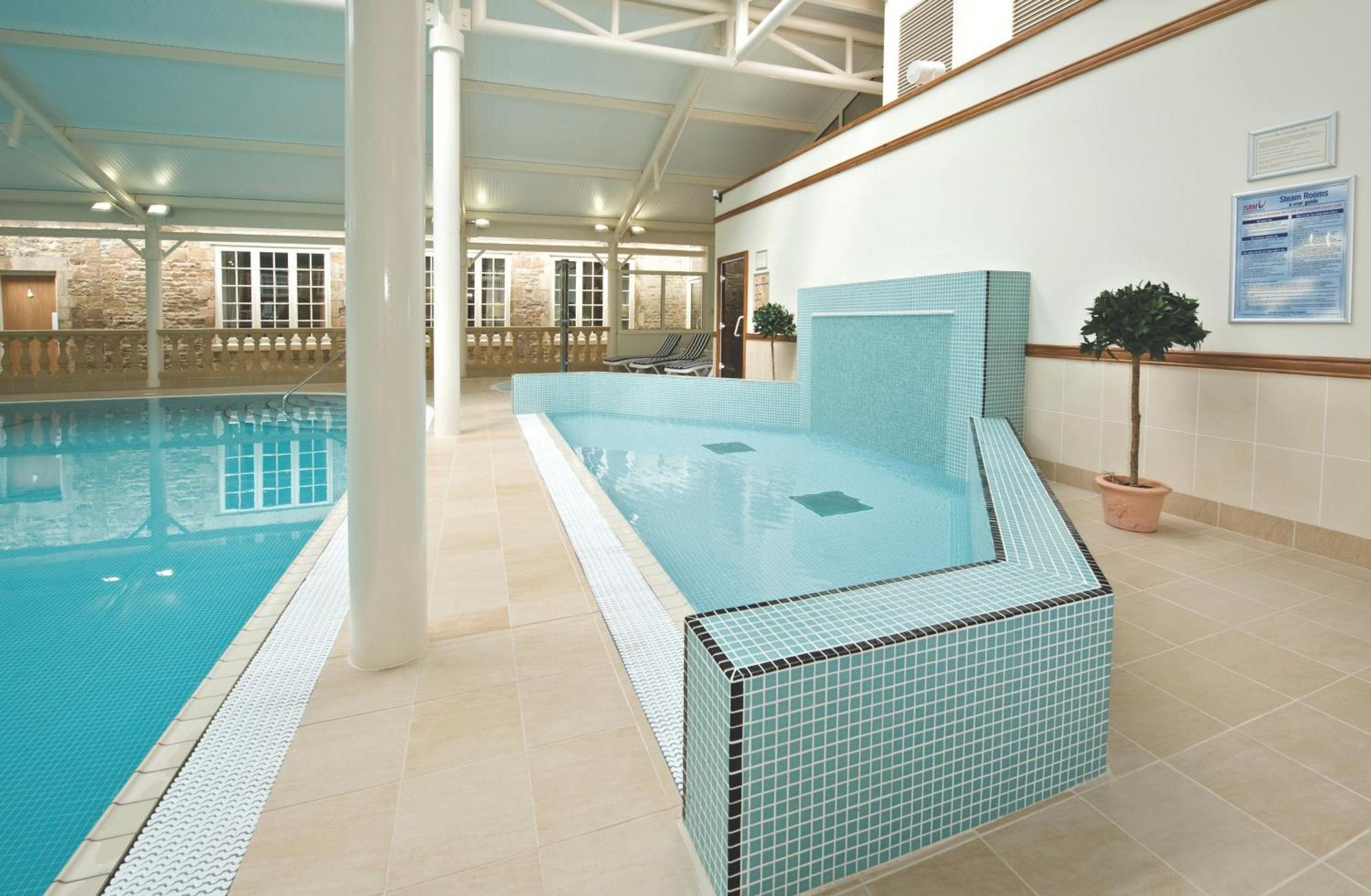 Orton Hall Hotel & Spa ピーターバラ エクステリア 写真