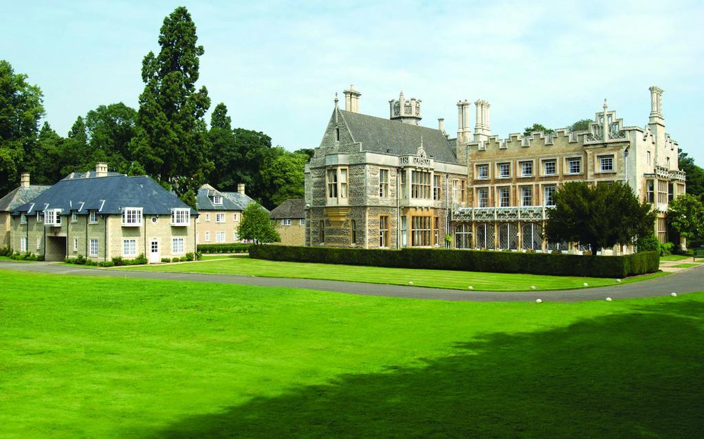 Orton Hall Hotel & Spa ピーターバラ エクステリア 写真