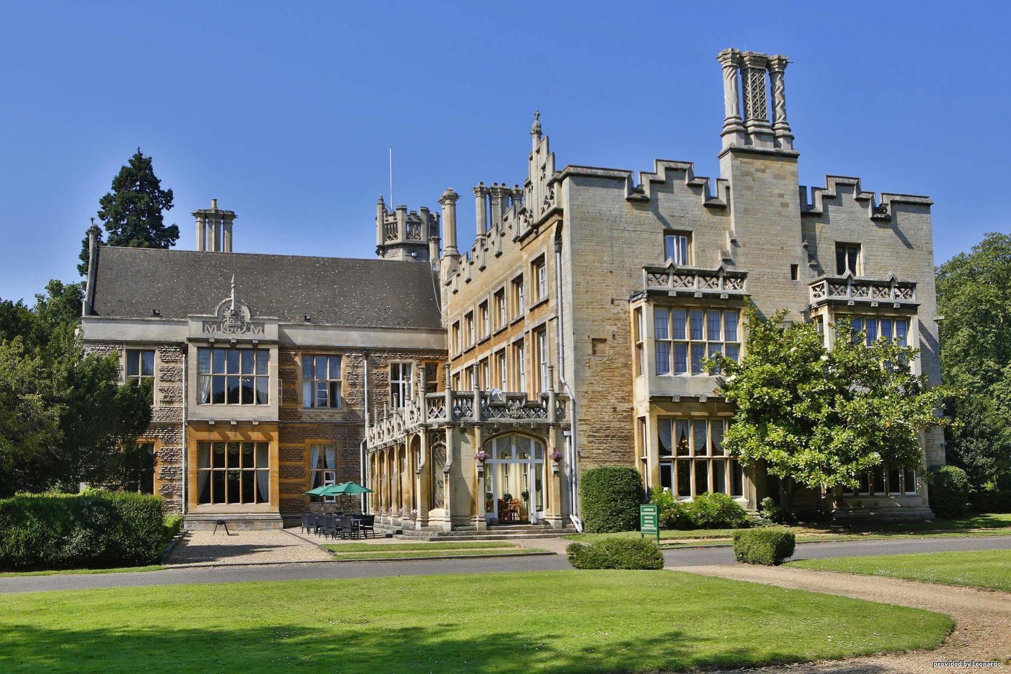 Orton Hall Hotel & Spa ピーターバラ エクステリア 写真